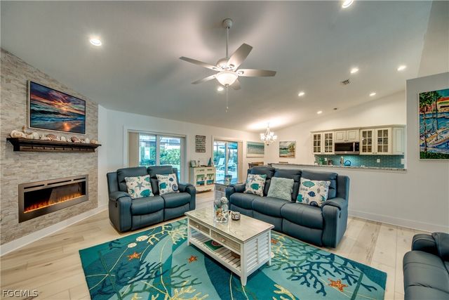 4924 SW 11th CT, Cape Coral, FL 33914