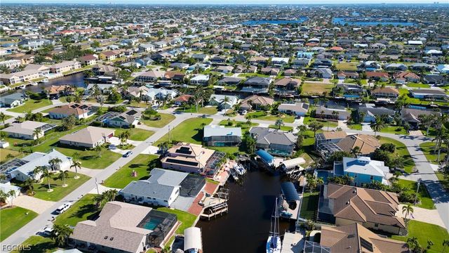 4924 SW 11th CT, Cape Coral, FL 33914