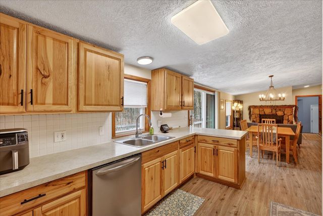 6733 Carolyn Drive NE, Sand Lake, MI 49343