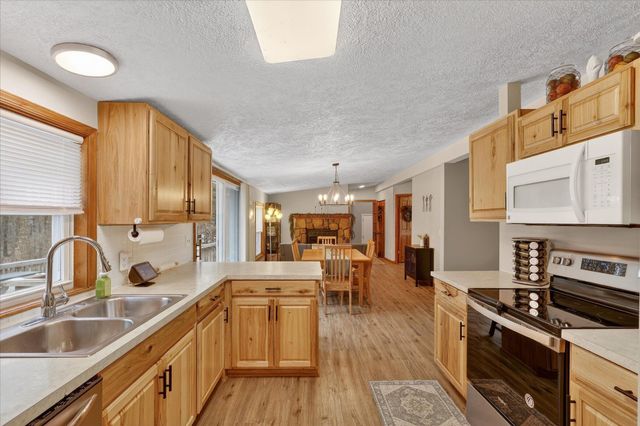 6733 Carolyn Drive NE, Sand Lake, MI 49343