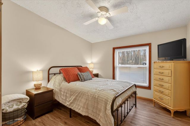 6733 Carolyn Drive NE, Sand Lake, MI 49343