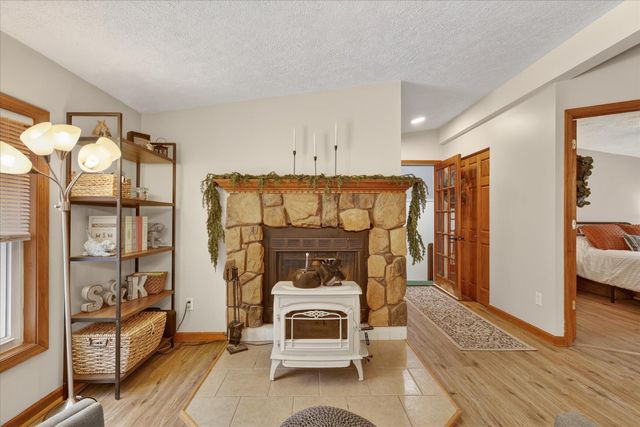 6733 Carolyn Drive NE, Sand Lake, MI 49343