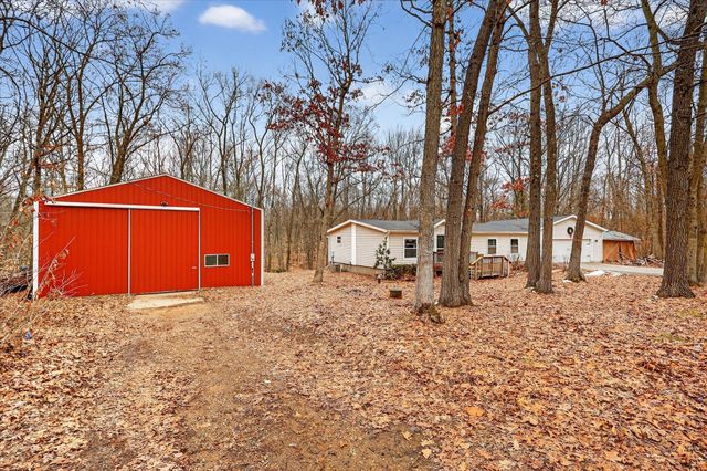 6733 Carolyn Drive NE, Sand Lake, MI 49343