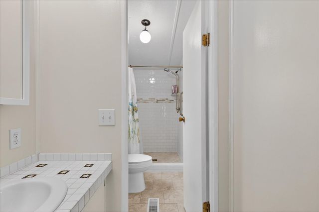 6733 Carolyn Drive NE, Sand Lake, MI 49343