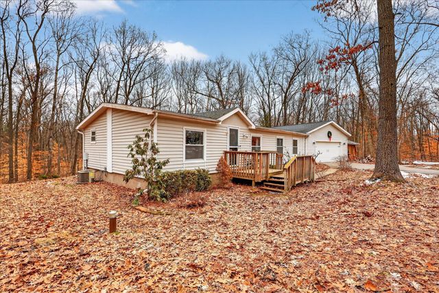 6733 Carolyn Drive NE, Sand Lake, MI 49343