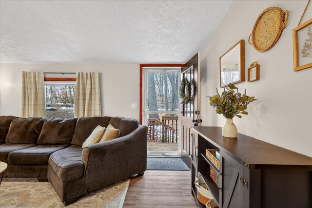 6733 Carolyn Drive NE, Sand Lake, MI 49343