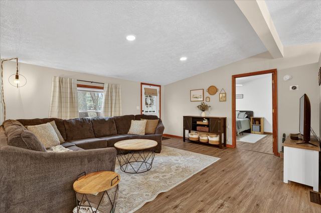 6733 Carolyn Drive NE, Sand Lake, MI 49343