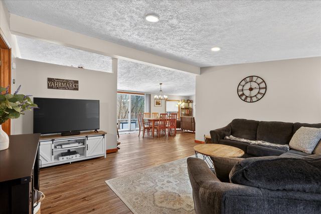 6733 Carolyn Drive NE, Sand Lake, MI 49343