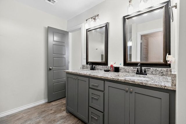 13543 NE Cornwallis Drive, Elgin, OK 73538