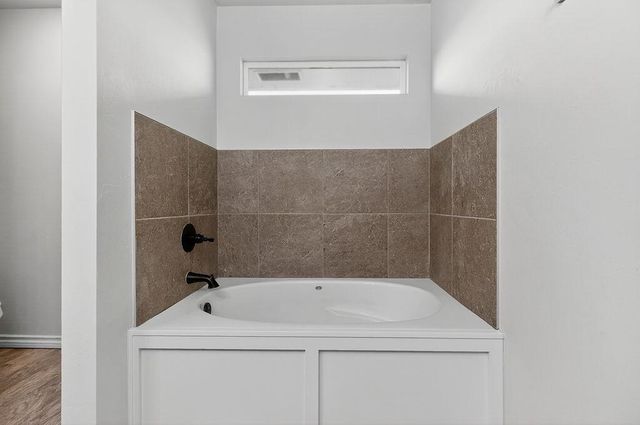 13543 NE Cornwallis Drive, Elgin, OK 73538