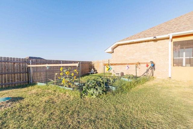 13543 NE Cornwallis Drive, Elgin, OK 73538