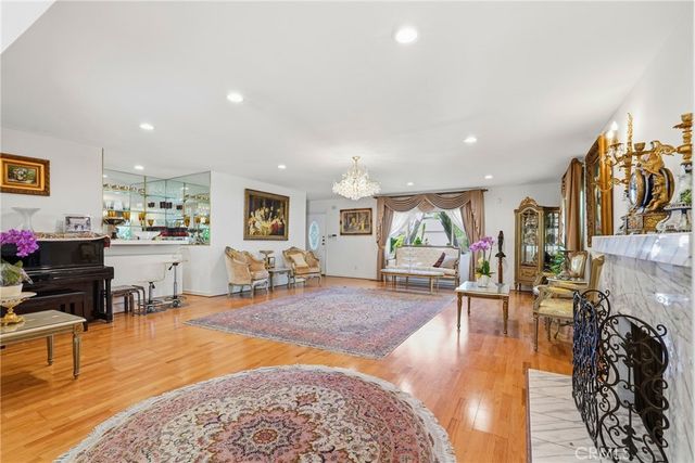 2235 Patricia, Los Angeles, CA 90064