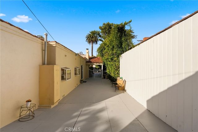 2235 Patricia, Los Angeles, CA 90064