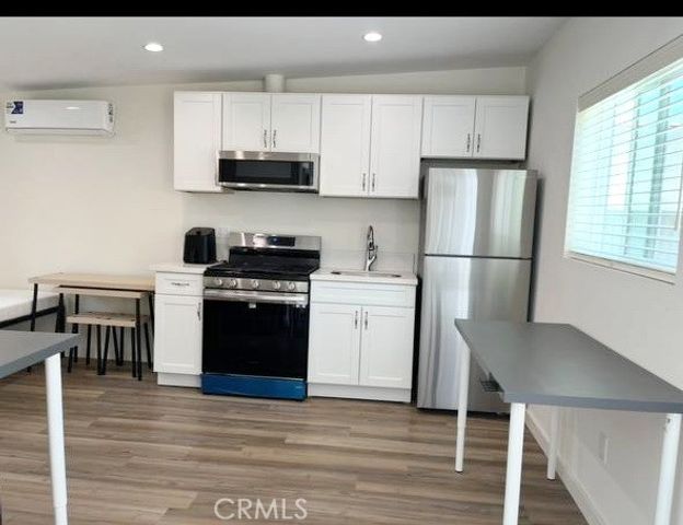 2235 Patricia, Los Angeles, CA 90064
