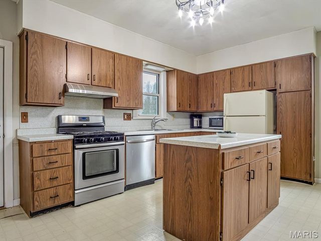 1924 High Street, Chester, IL 62233