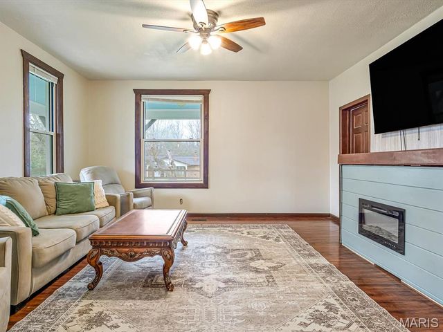 1924 High Street, Chester, IL 62233