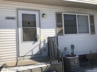 28185 Raleigh Crescent Drive 106, Chesterfield, MI 48051