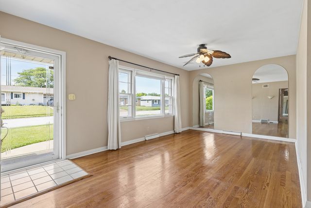 1839 W 38th Place, Davenport, IA 52806