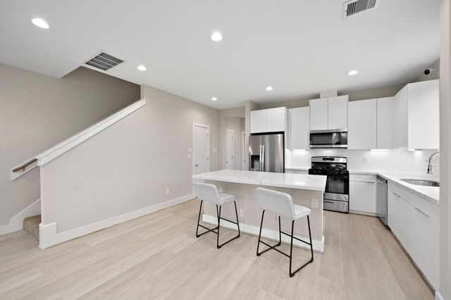 8672 Easthaven Boulevard, Houston, TX 77075