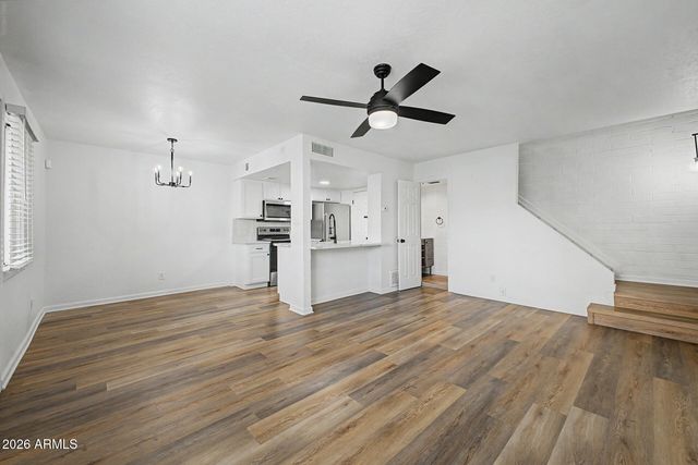 948 S ALMA SCHOOL Road 13, Mesa, AZ 85210