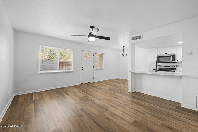 948 S ALMA SCHOOL Road 13, Mesa, AZ 85210