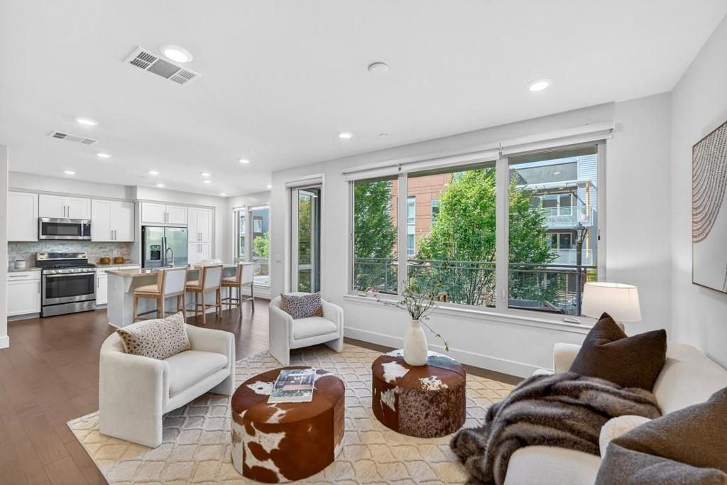 Image 2 of property listing at 1690 Delano Street 20, Milpitas, CA 95035
