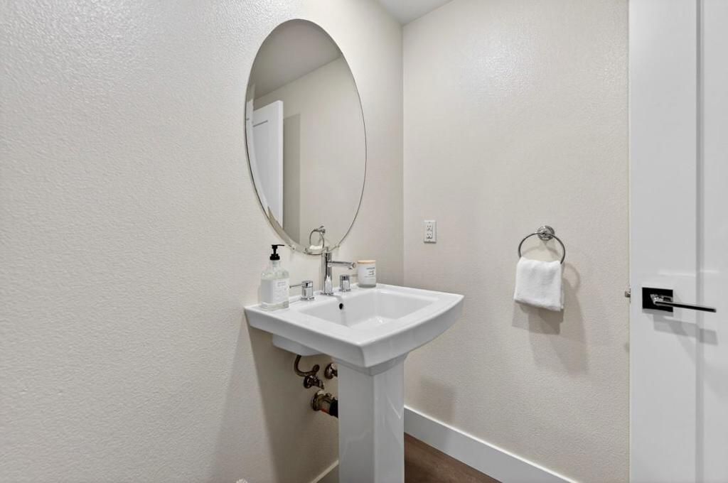 Image 20 of property listing at 1690 Delano Street 20, Milpitas, CA 95035