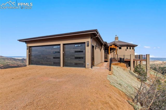 1060 Neon Moon View, Manitou Springs, CO 80829