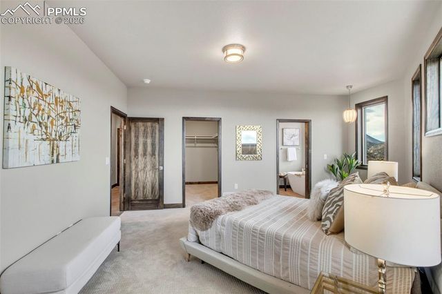 1060 Neon Moon View, Manitou Springs, CO 80829