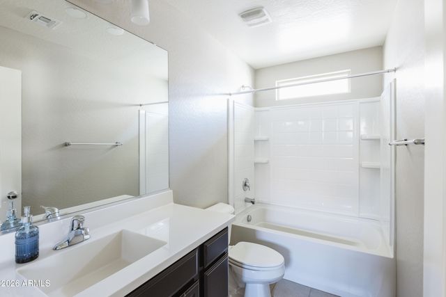 9419 S 34TH Lane, Laveen, AZ 85339