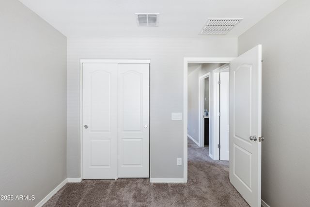 9419 S 34TH Lane, Laveen, AZ 85339