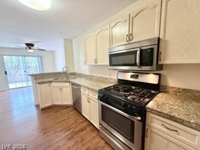 7744 ALMERIA Avenue 0, Las Vegas, NV 89128