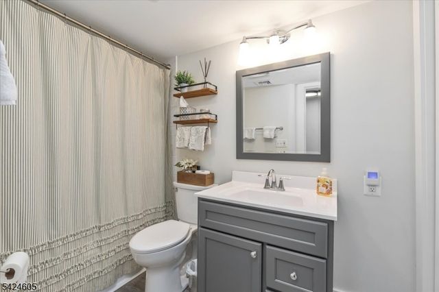 1590 Valley Rd, Long Hill Twp., NJ 07946