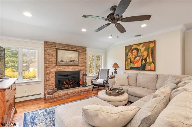 1590 Valley Rd, Long Hill Twp., NJ 07946