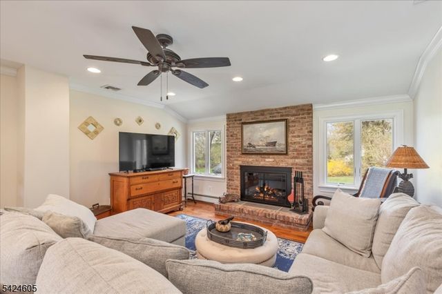 1590 Valley Rd, Long Hill Twp., NJ 07946