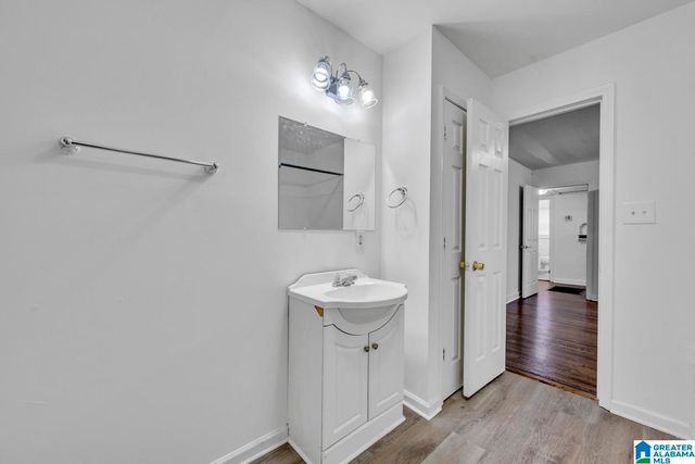 1725 MIMS AVENUE SW, Birmingham, AL 35211