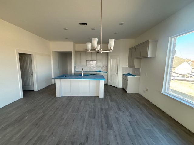 2300 Shamrock Lane, Weatherford, TX 76087