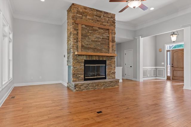 678 Cherokee Lake Drive, Ringgold, GA 30736