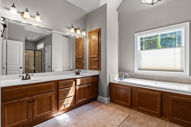 678 Cherokee Lake Drive, Ringgold, GA 30736