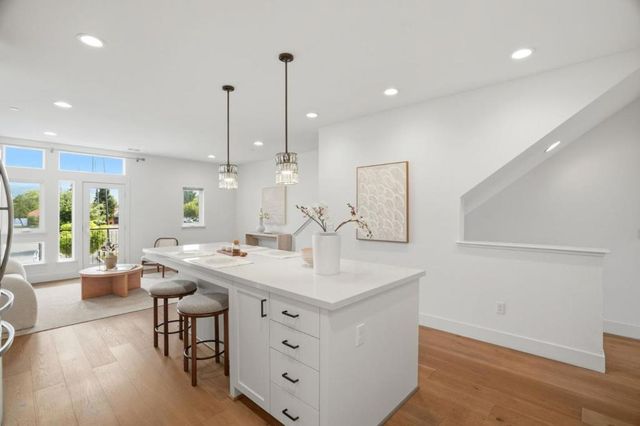 39185 State Street, Fremont, CA 94538