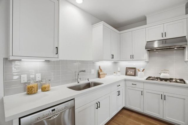 39185 State Street, Fremont, CA 94538