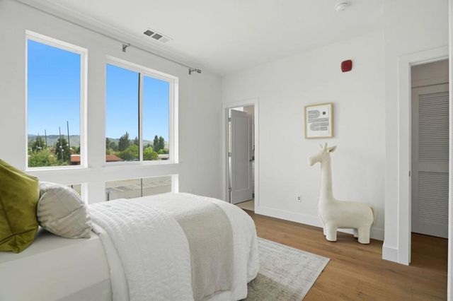 39185 State Street, Fremont, CA 94538