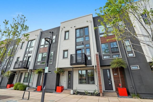 39185 State Street, Fremont, CA 94538
