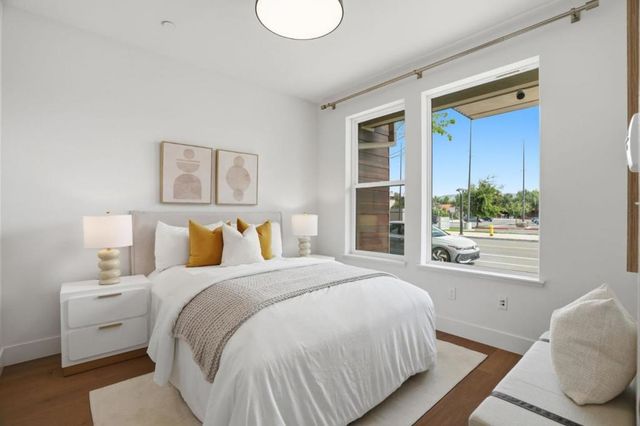 39185 State Street, Fremont, CA 94538
