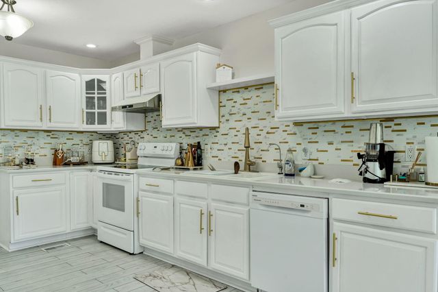 241 County Road 158, Riceville, TN 37370