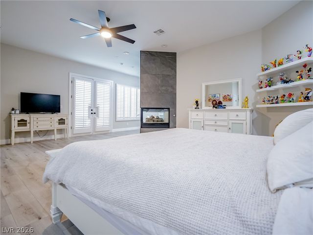 1740 Oval Circle, Las Vegas, NV 89117