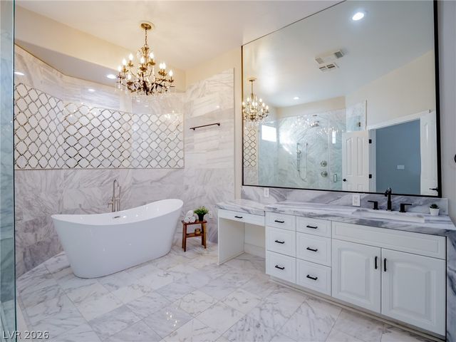 1740 Oval Circle, Las Vegas, NV 89117