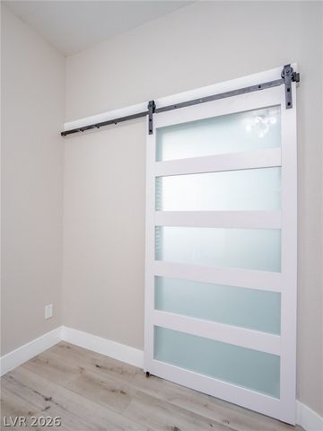 1740 Oval Circle, Las Vegas, NV 89117