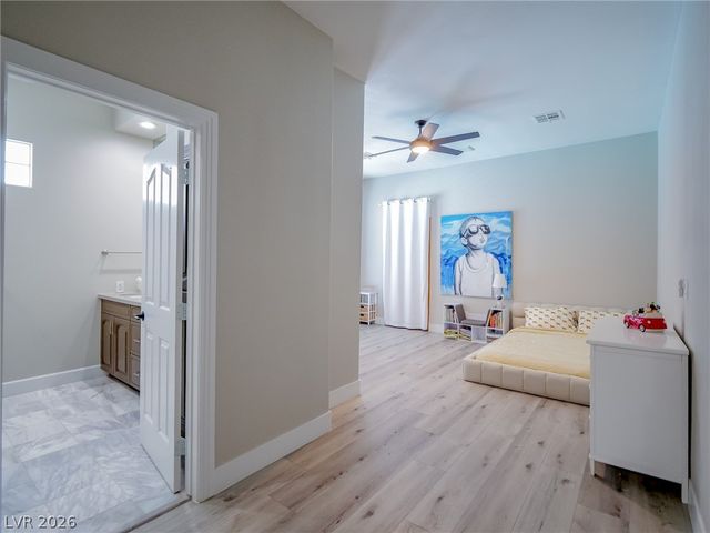 1740 Oval Circle, Las Vegas, NV 89117