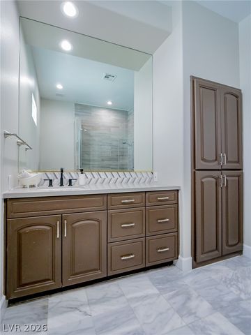 1740 Oval Circle, Las Vegas, NV 89117